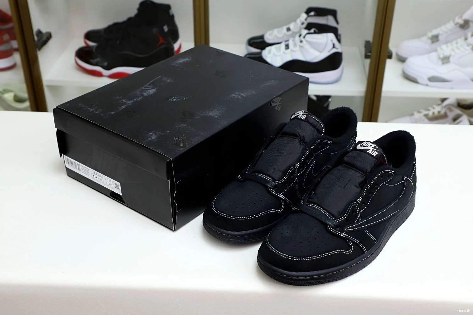SCOTT 1 LOW TRAVIS OG PHANTOM” X “BLACK JORDAN NIKE AIR 0820